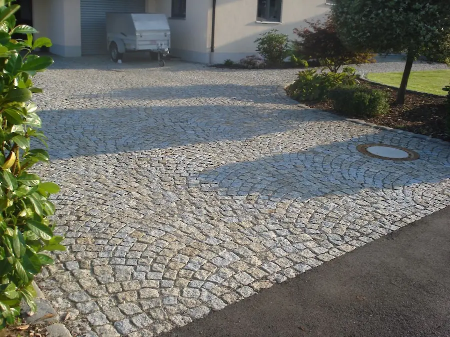 Bild zu den Informationen zu Natursteinhandel Alltag