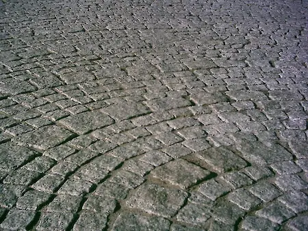 Bild in der Bildergallerie zu Granit Pflaster