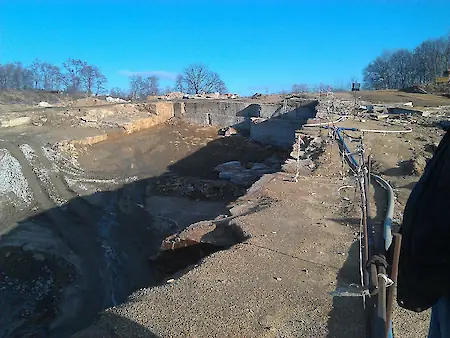 Bild in der Bildergallerie zu Der Steinbruch