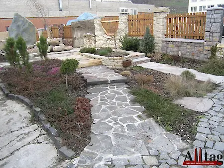 Bild in der Bildergallerie zu Basalt Polygonalplatten