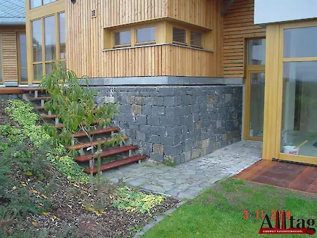 Bild in der Bildergallerie zu Basalt Polygonalplatten