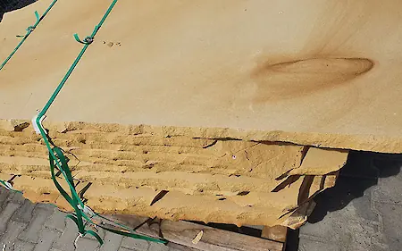 Bild in der Bildergallerie zu Sandstein Polygonalplatten