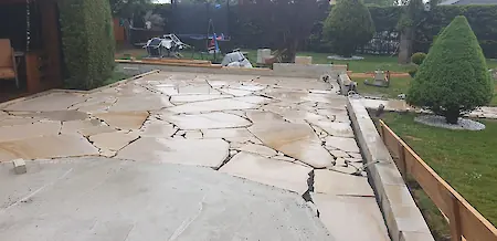 Bild in der Bildergallerie zu Sandstein Polygonalplatten