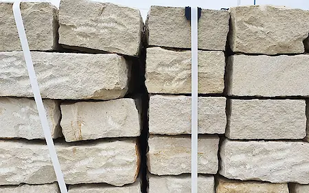 Bild in der Bildergallerie zu Sandstein Mauersteine