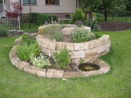 Bild in der Bildergallerie zu Sandstein Mauersteine