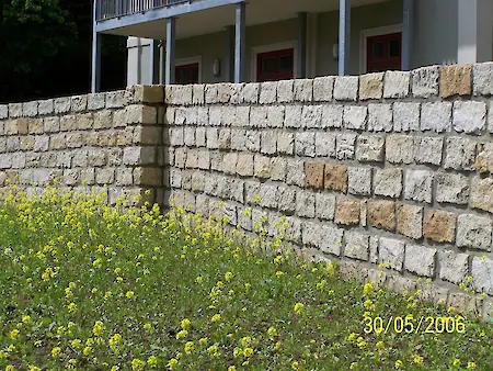 Bild in der Bildergallerie zu Sandstein Mauersteine