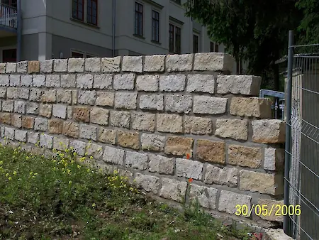 Bild in der Bildergallerie zu Sandstein Mauersteine